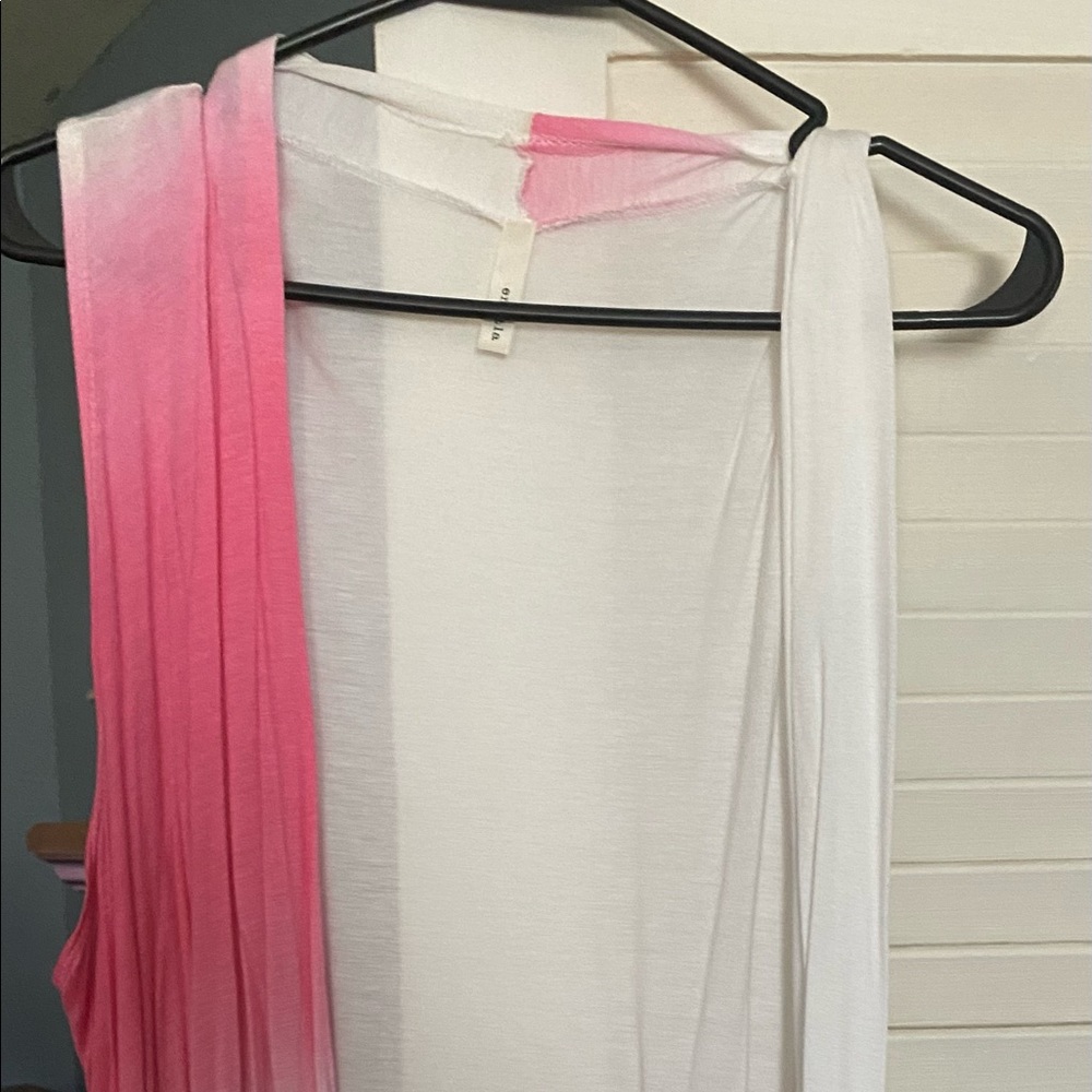 Gorgeous sleeveless vest/shawl